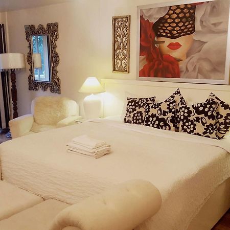 Casa Amapola Manila Bed and Breakfast Taguig Buitenkant foto